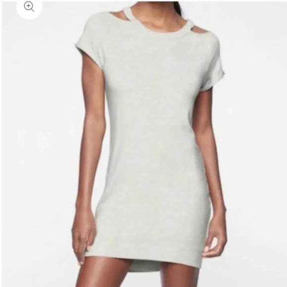 Athleta Shala Cold Shoulder Dress in Heathered Cream Gray size Small Sweater - Picture 1 of 8